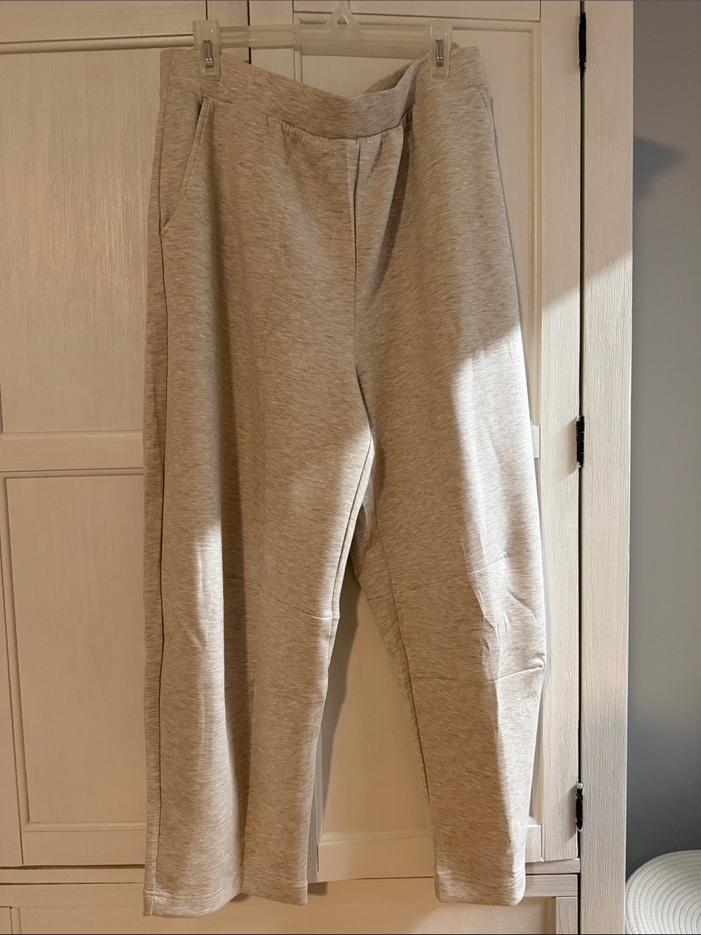 Lou & Grey Women’s Light Gray ( almost beige) Casual Pants